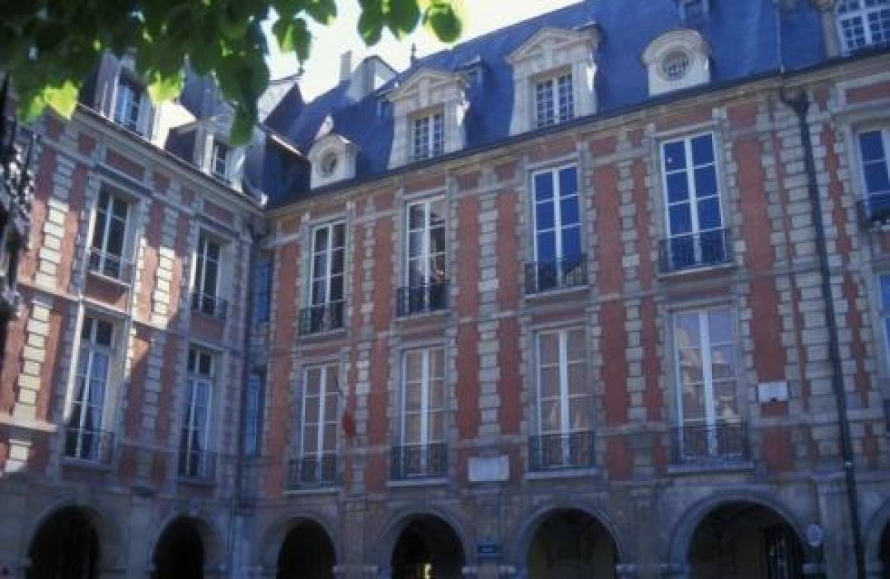 Les Plumes Hotel