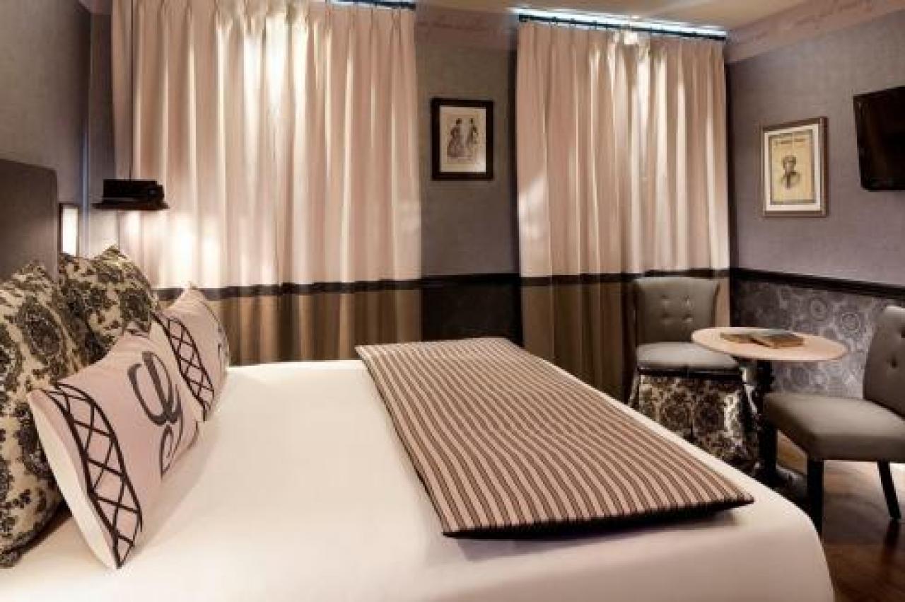 Les Plumes Hotel